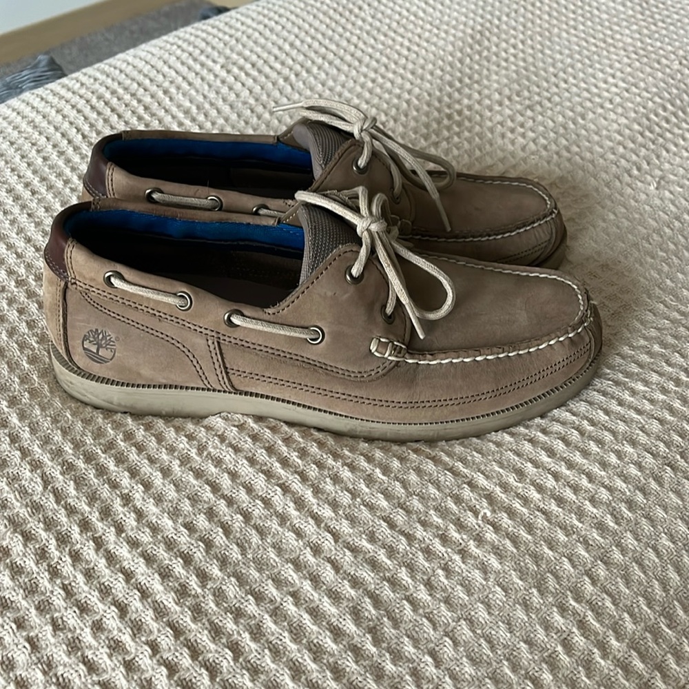 Dress shoes